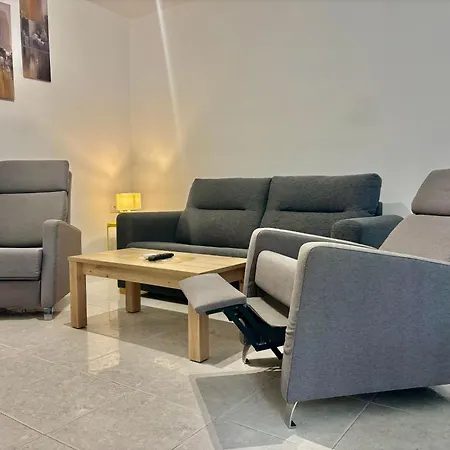 Iliana Apartamento *